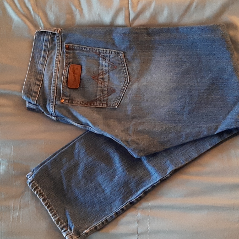 Mens Wrangler Blue Jeans